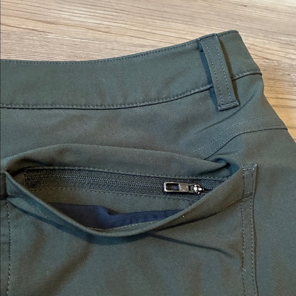 Lululemon Men’s ABC Pant Army Green Size 38 Stretch 5 Pocket Comfort - Picture 8 of 11